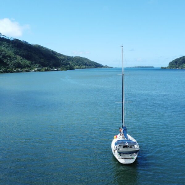 voilier mouillage raiatea voile polynesie location