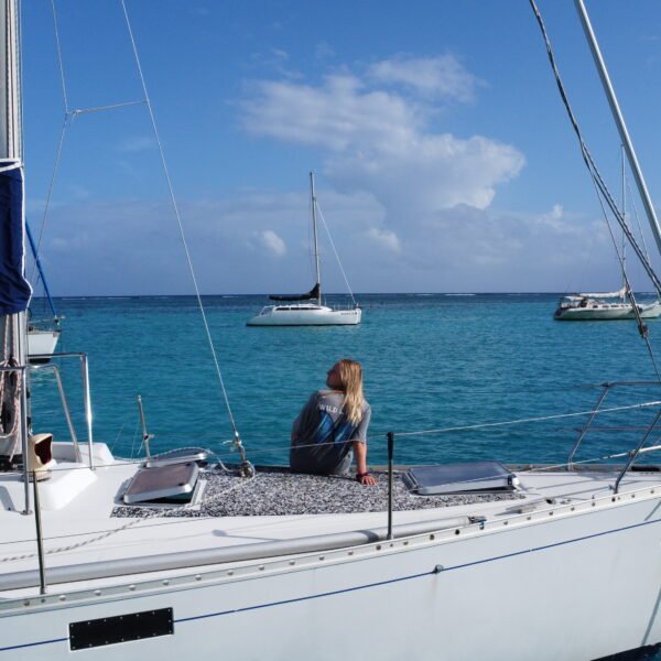 pont voilier bateau vue mouillage moorea
