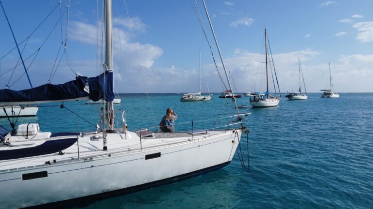 voilier monocoque polynesie location tahiti papeete moorea