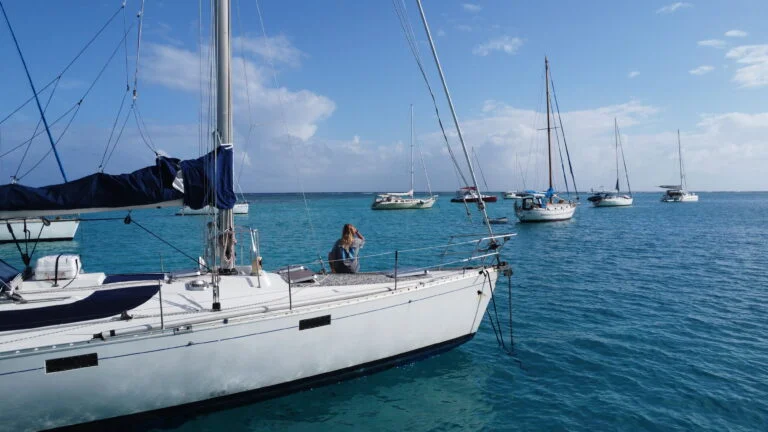 voilier monocoque polynesie location tahiti papeete moorea